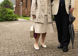 Cinsel Birleşme Esnasında Cinsel Organlara Bakılabilir mi?