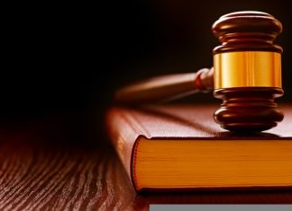 Allah’ın Elçisi Sadece Allah’ın Kurallarını mı İletir?