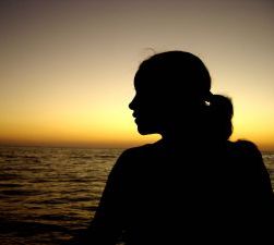 Kadınlar adet halindeyken ibadetlerini yerine getirebilir mi?